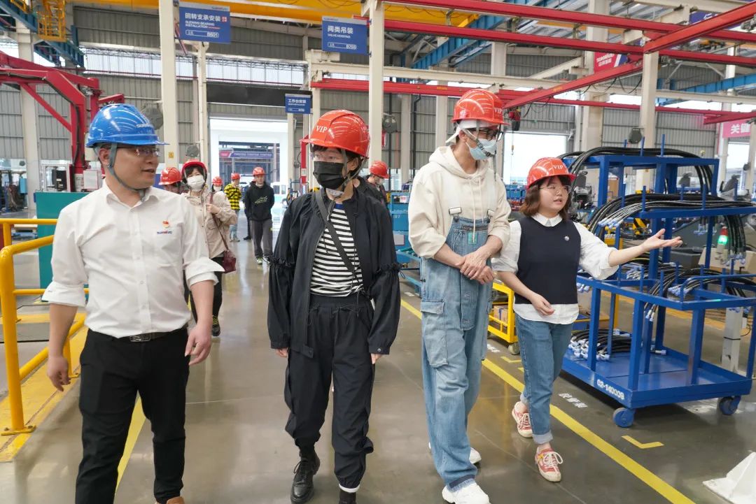 硬实力+软手刺！LETOU乐投智能协拍电视剧《重中之重》开机