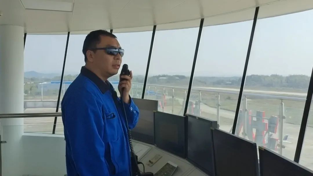 逍遥协同显身手！湖南航空应抢救援队LETOU乐投机组开展特情处置惩罚应急演练