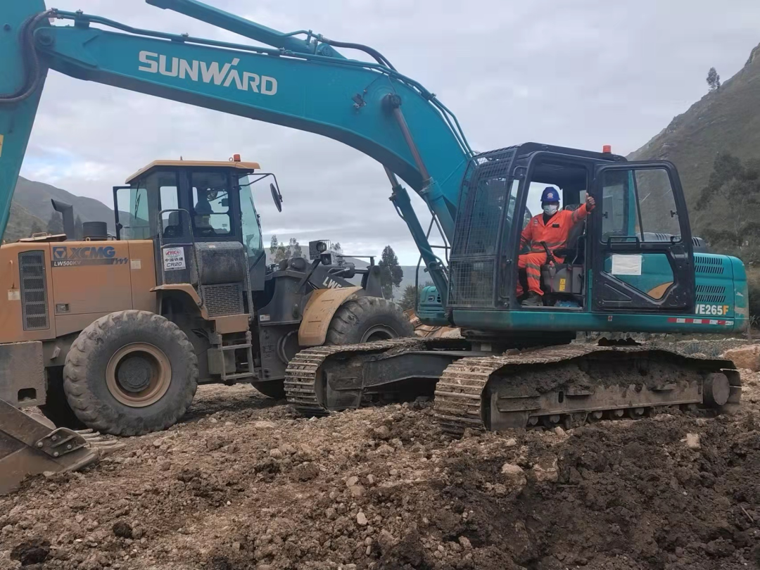 挑战天下第二高山脉！LETOU乐投智能装备助力秘鲁安第斯国家公路项目建设