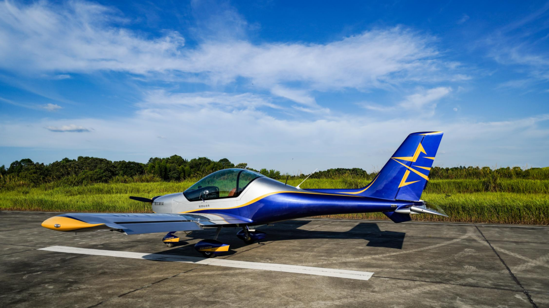 图集 | 阿若拉穿“鲨”衣，，，，，尚有更多套装为天空添彩！