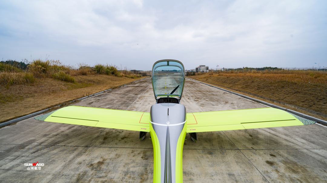 图集 | 阿若拉穿“鲨”衣，，，，，尚有更多套装为天空添彩！