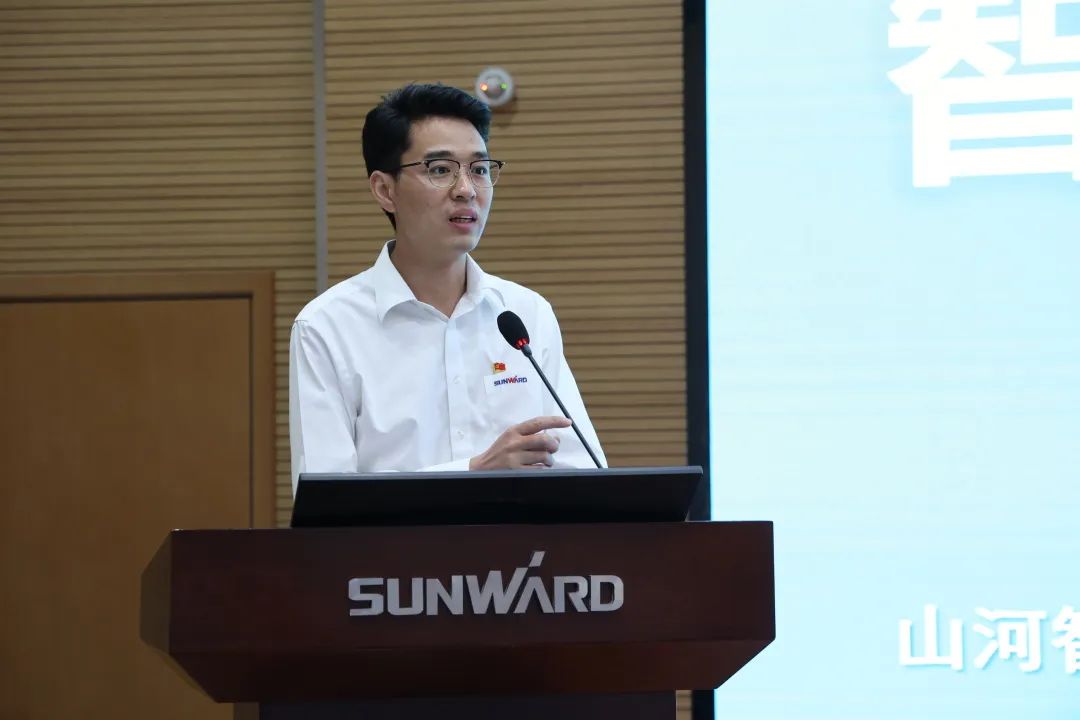 立异引领，，，，，智造未来！“2022院士专家长沙行”高端装备高质量生长钻研会盛大举行