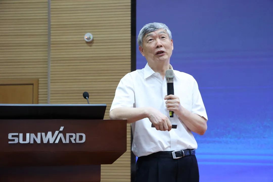 立异引领，，，，，智造未来！“2022院士专家长沙行”高端装备高质量生长钻研会盛大举行