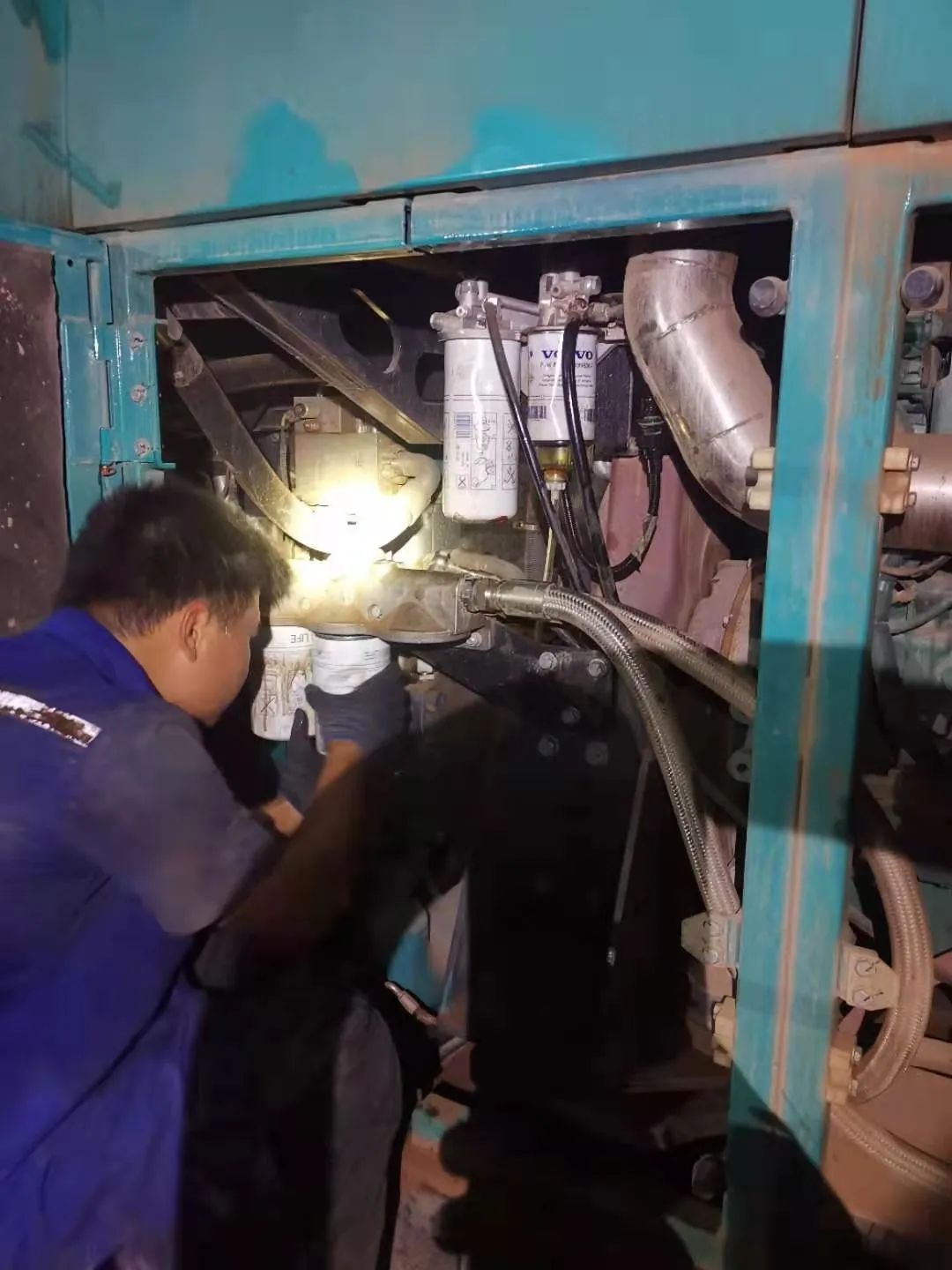 “创立施工事业！”他们和LETOU乐投智能“超等桩备”一起助建燕矶长江大桥