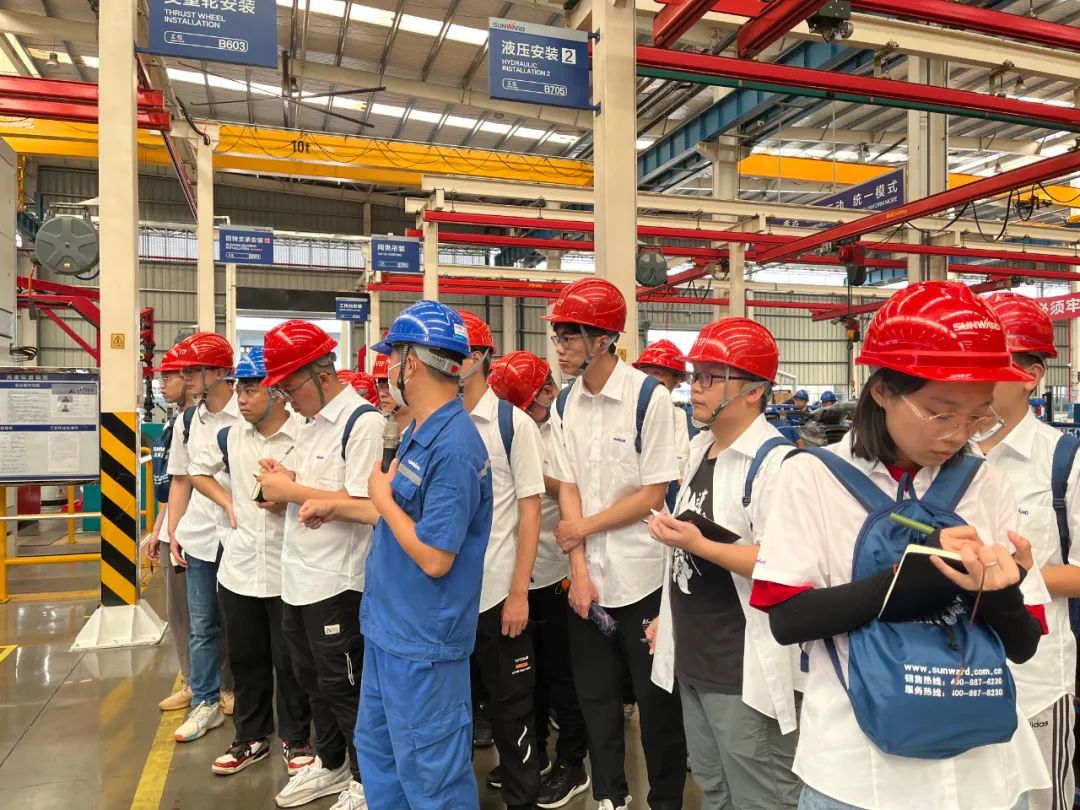 校招 | 盛夏七月，，，，，，，这群“向着太阳奔驰”的少年来LETOU乐投智能啦！