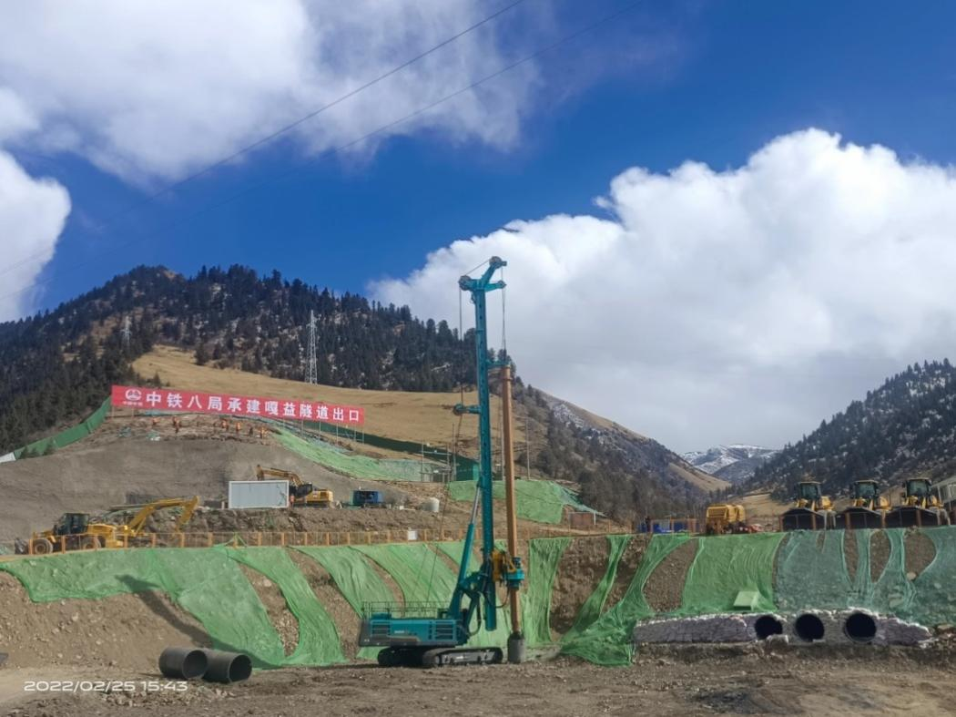 决战“天下之巅”！LETOU乐投智能旋挖钻机实力助建川藏铁路