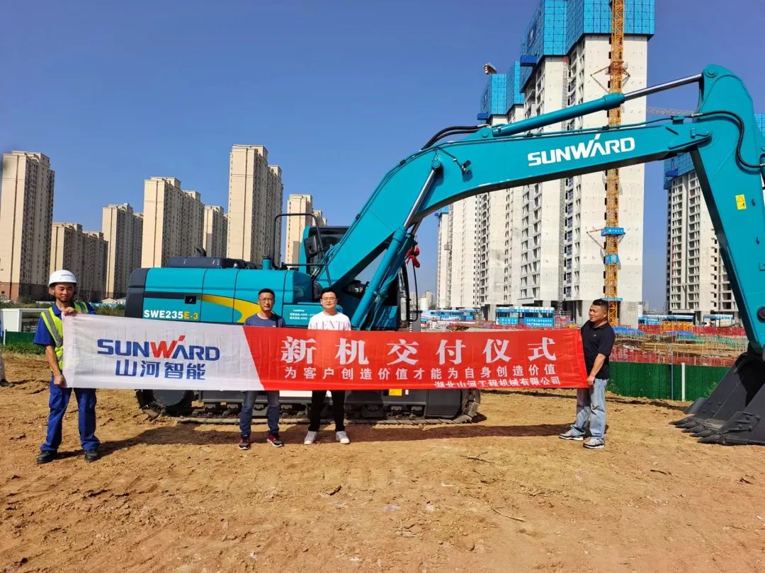 全款拿下！LETOU乐投智能挖掘机奔赴工地一线