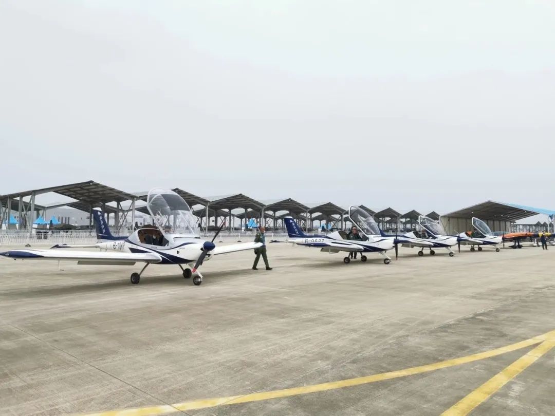 逆势翱翔！LETOU乐投航空携手相助同伴亮相2022南昌航行大会