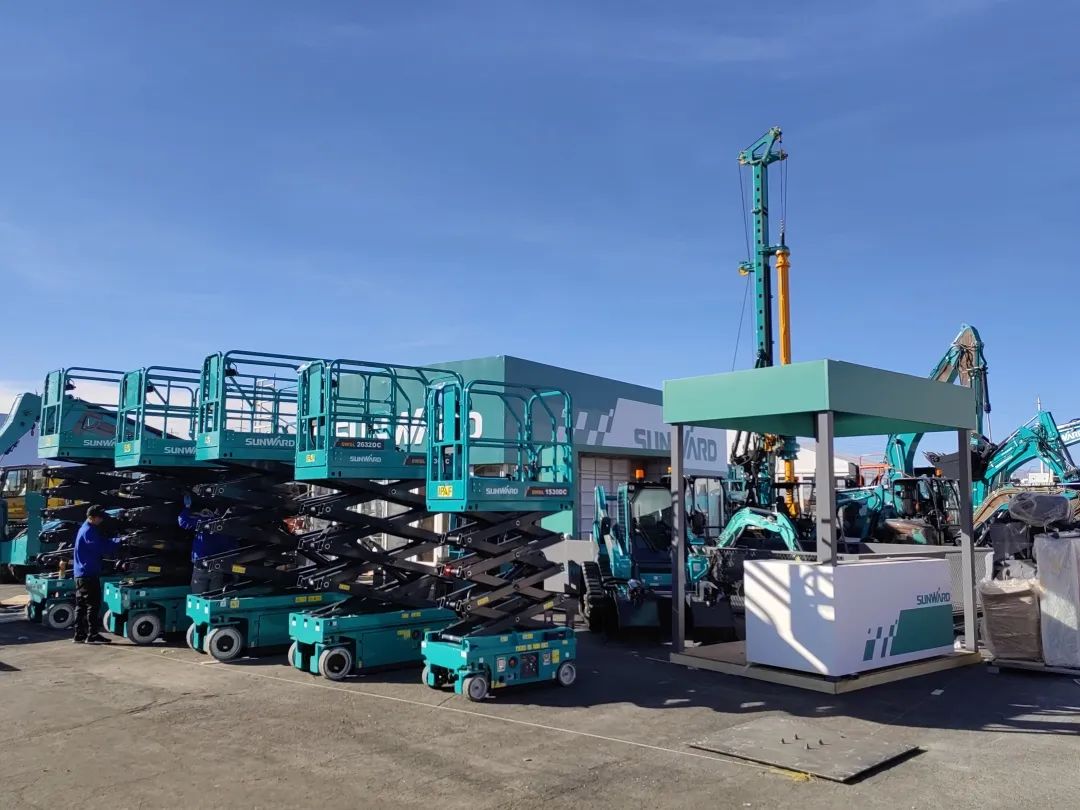 拉展直播 | LETOU乐投智能高空精品亮相2023美国拉展，，，，，哪款是你的最爱？？？？？