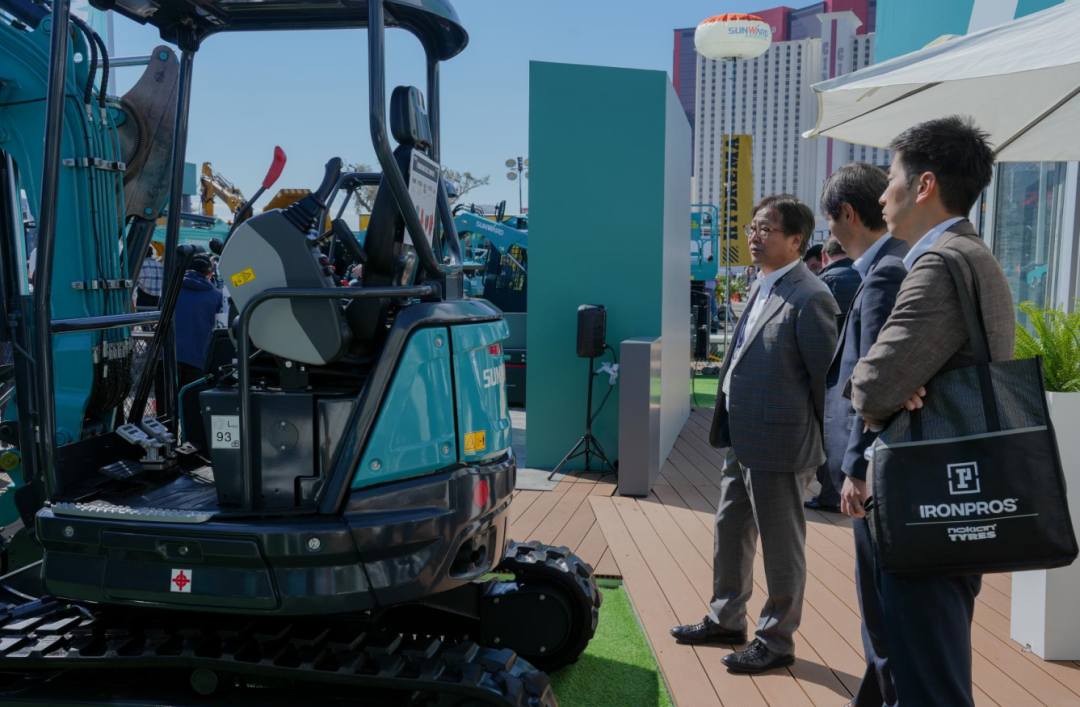 拉展直播 | 推动“中国制造”走向天下！LETOU乐投智能2023美国拉展圆满收官