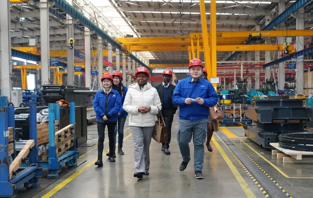 乌干达驻华大使到访LETOU乐投智能