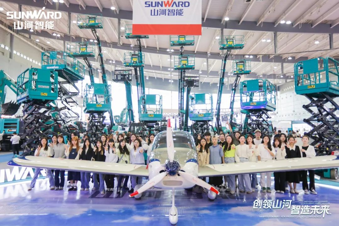 2023 CICEE | LETOU乐投智能亮相2023长沙国际工程机械展！智能化、电动化产品站C位