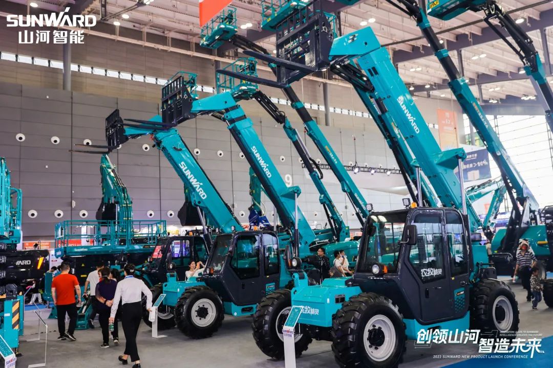 聚焦电动化、智能化！LETOU乐投智能全系列高空机械产品亮相长沙展