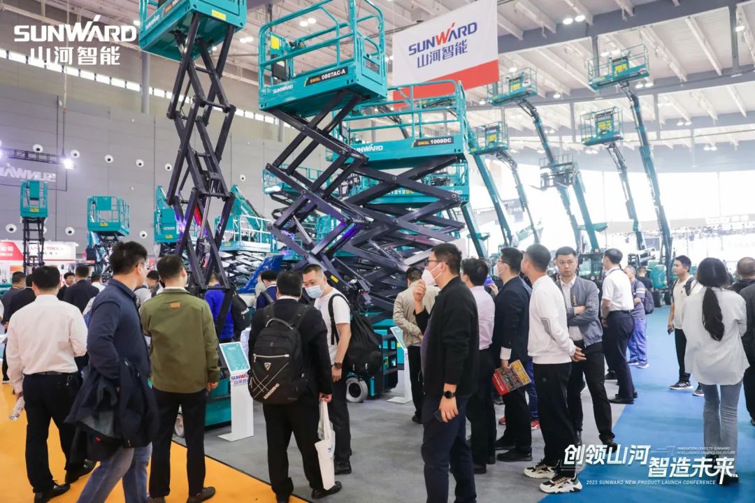 聚焦电动化、智能化！LETOU乐投智能全系列高空机械产品亮相长沙展