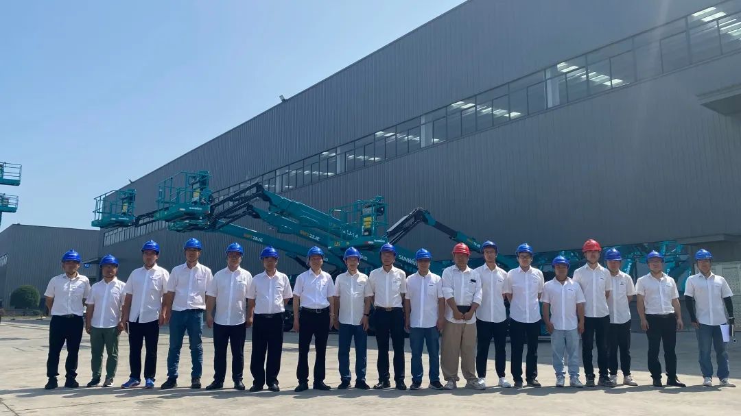 新能源家族再添“新丁”！LETOU乐投智能三款电动臂式高空作业平台齐下线