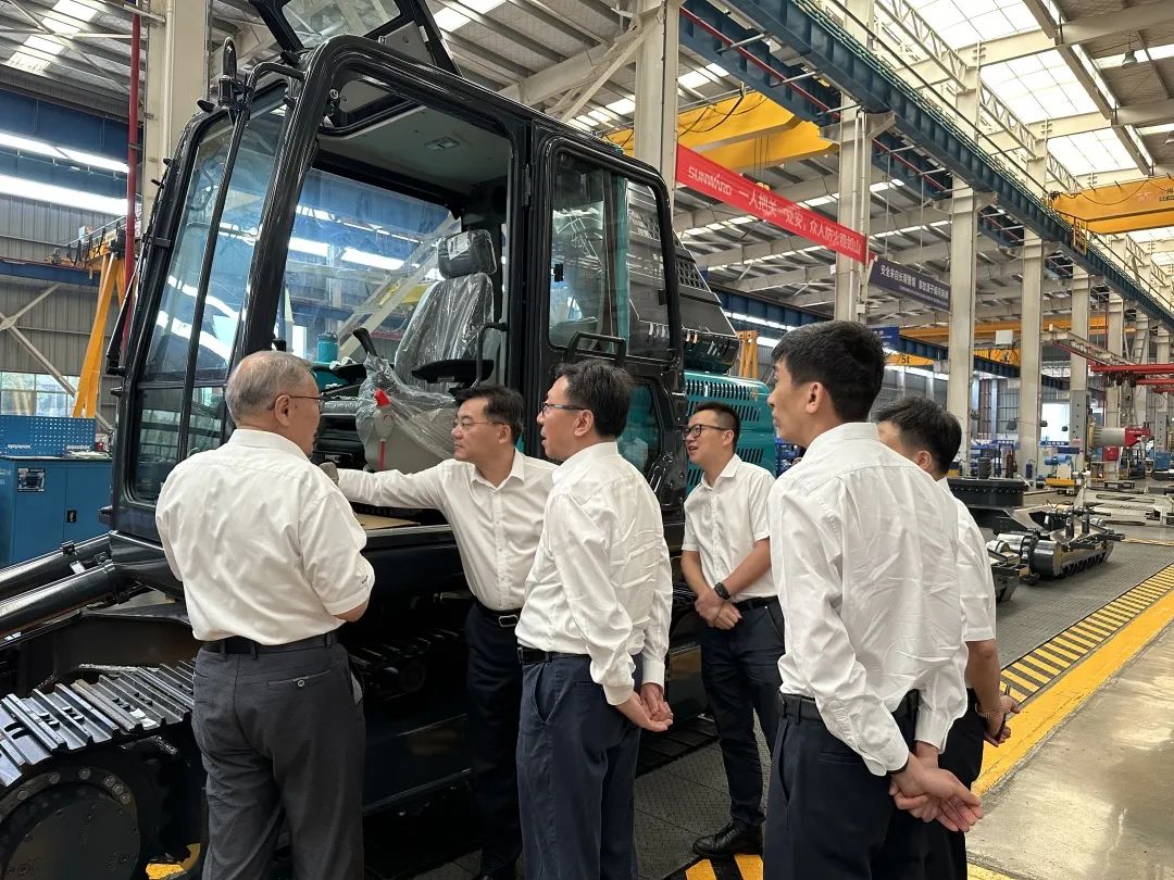 中国联通集团副总司理梁宝俊到访LETOU乐投智能