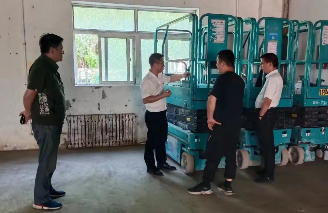 谛听客户心声！LETOU乐投智能高空机械“效劳万里行”走进东北