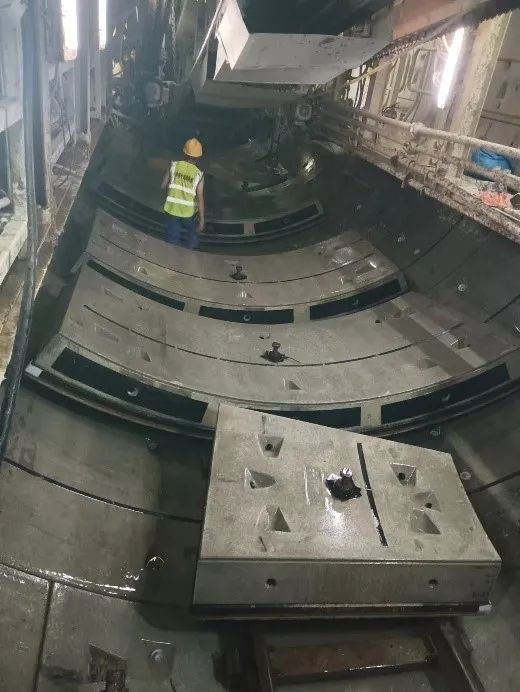 喜报！中铁LETOU乐投深圳地铁3号线四期工程盾构施工圆满完成