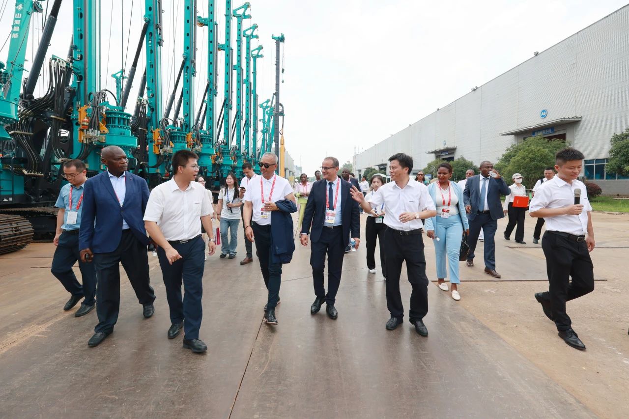 中非经贸展览会圆满落幕，，，，，，，，LETOU乐投智能续写对非相助新篇