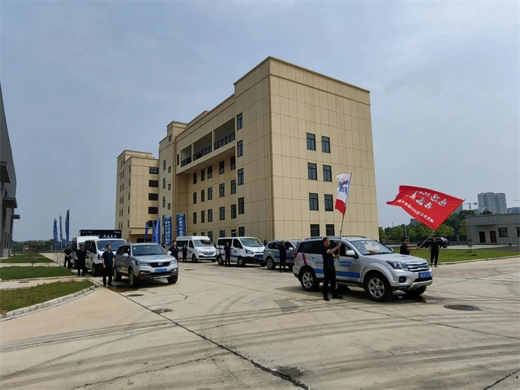 热情似火，，，效劳加码！LETOU乐投智能基础装备效劳万里行为您保驾护航