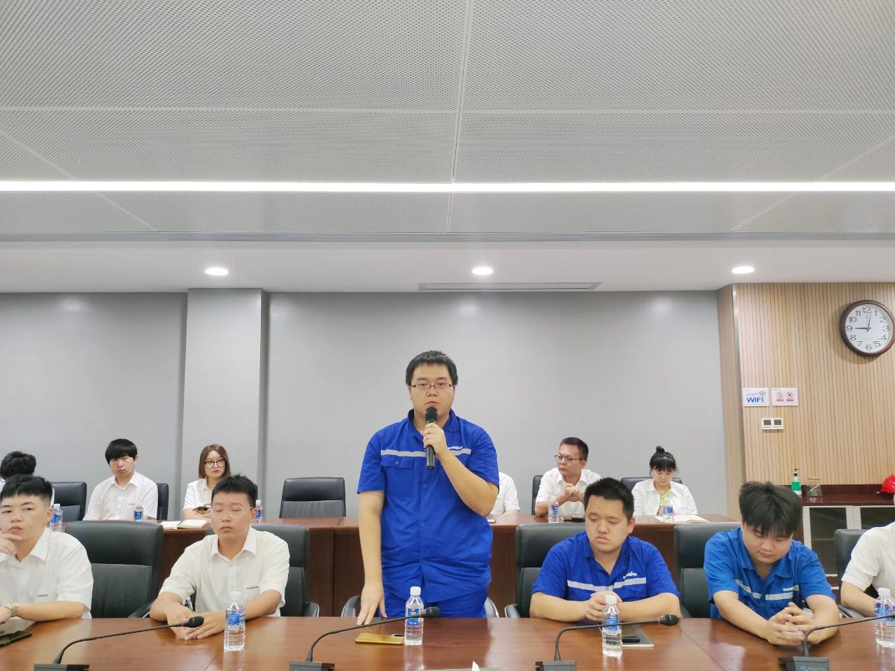 泛论心声，，，，，共话未来！这场应届结业生员工座谈会，，，，，很暖，，，，，很知心！