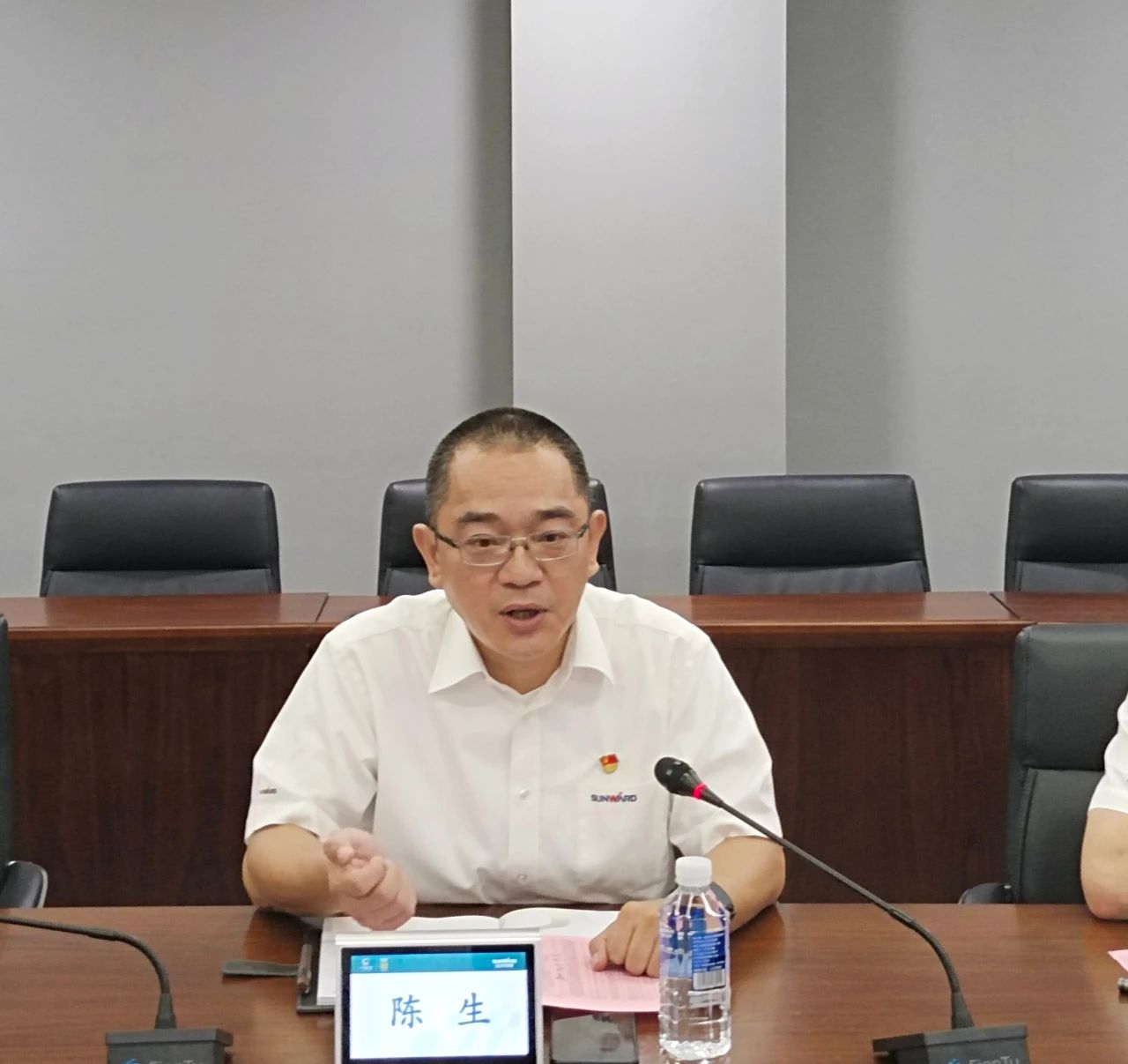 泛论心声，，，，，共话未来！这场应届结业生员工座谈会，，，，，很暖，，，，，很知心！