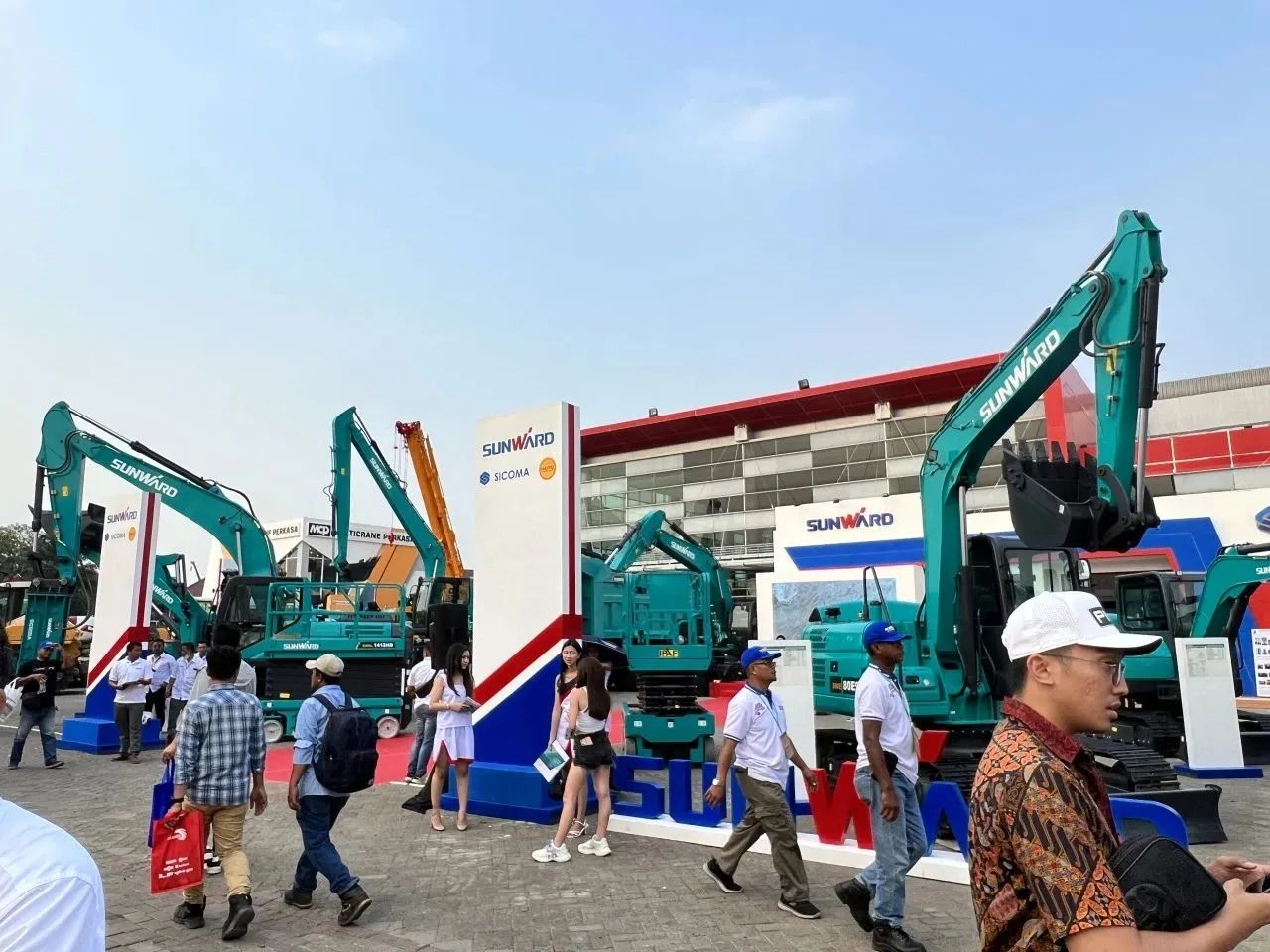 深耕细作，，，，，，，逆势增添！LETOU乐投智能艳服亮相印尼雅加达矿业展