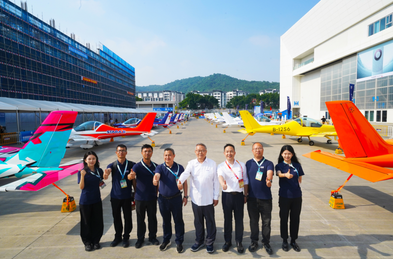 央媒聚焦！一起见证首届亚洲通用航空展上的LETOU乐投风范