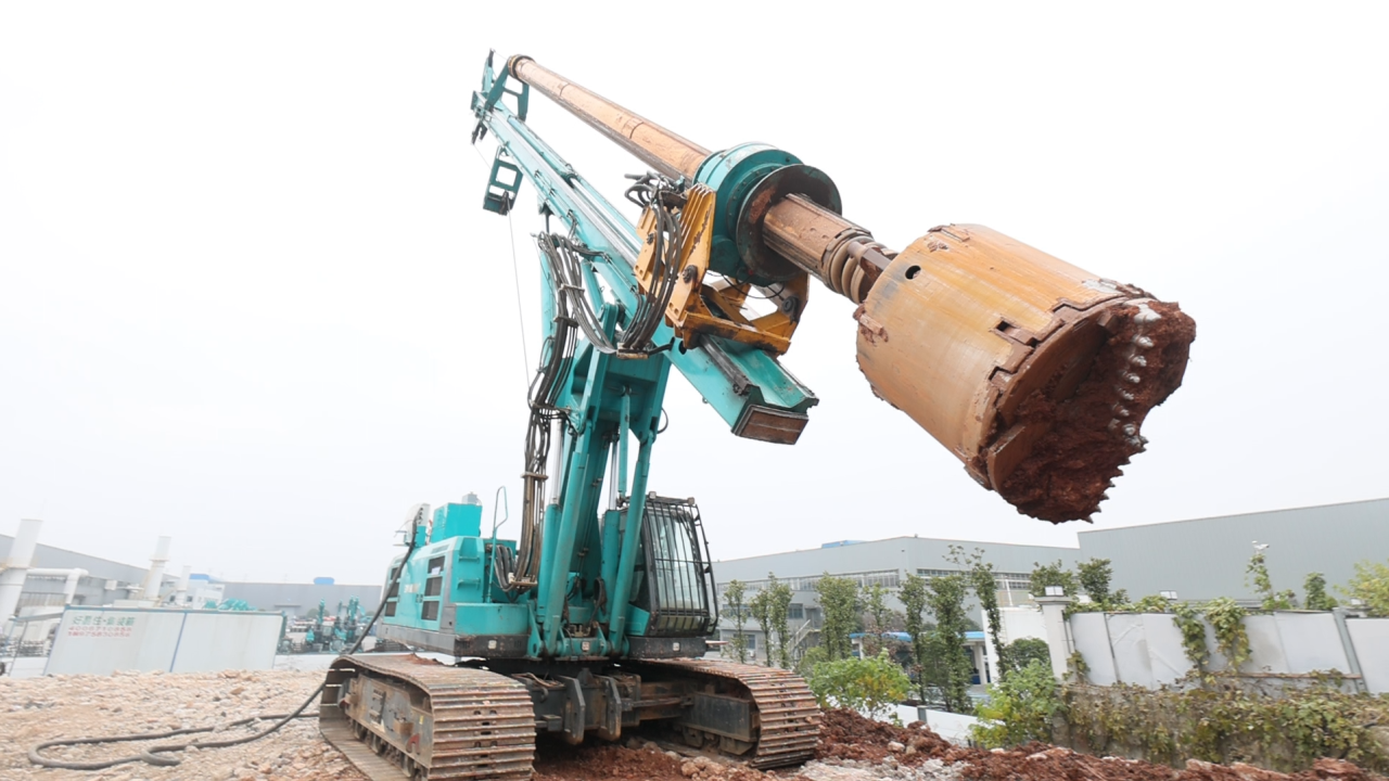 助力“双碳”目的！LETOU乐投智能“旋挖油改电”项目来了