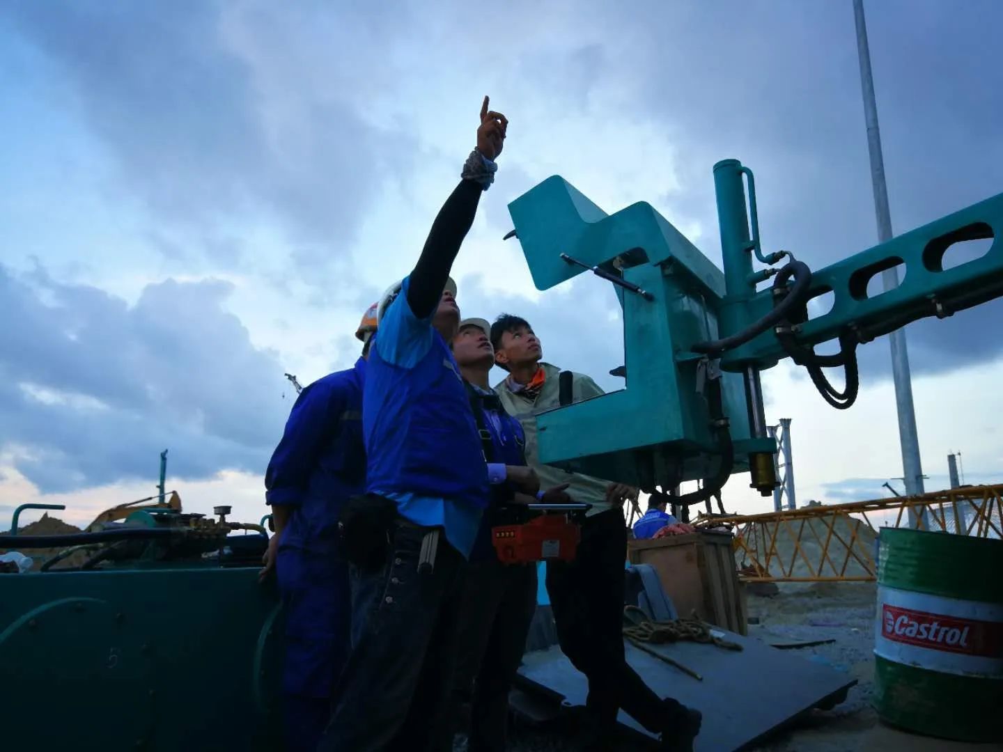 看LETOU乐投工匠们怎样用一双巧手“拿捏”事情、创立“事业”