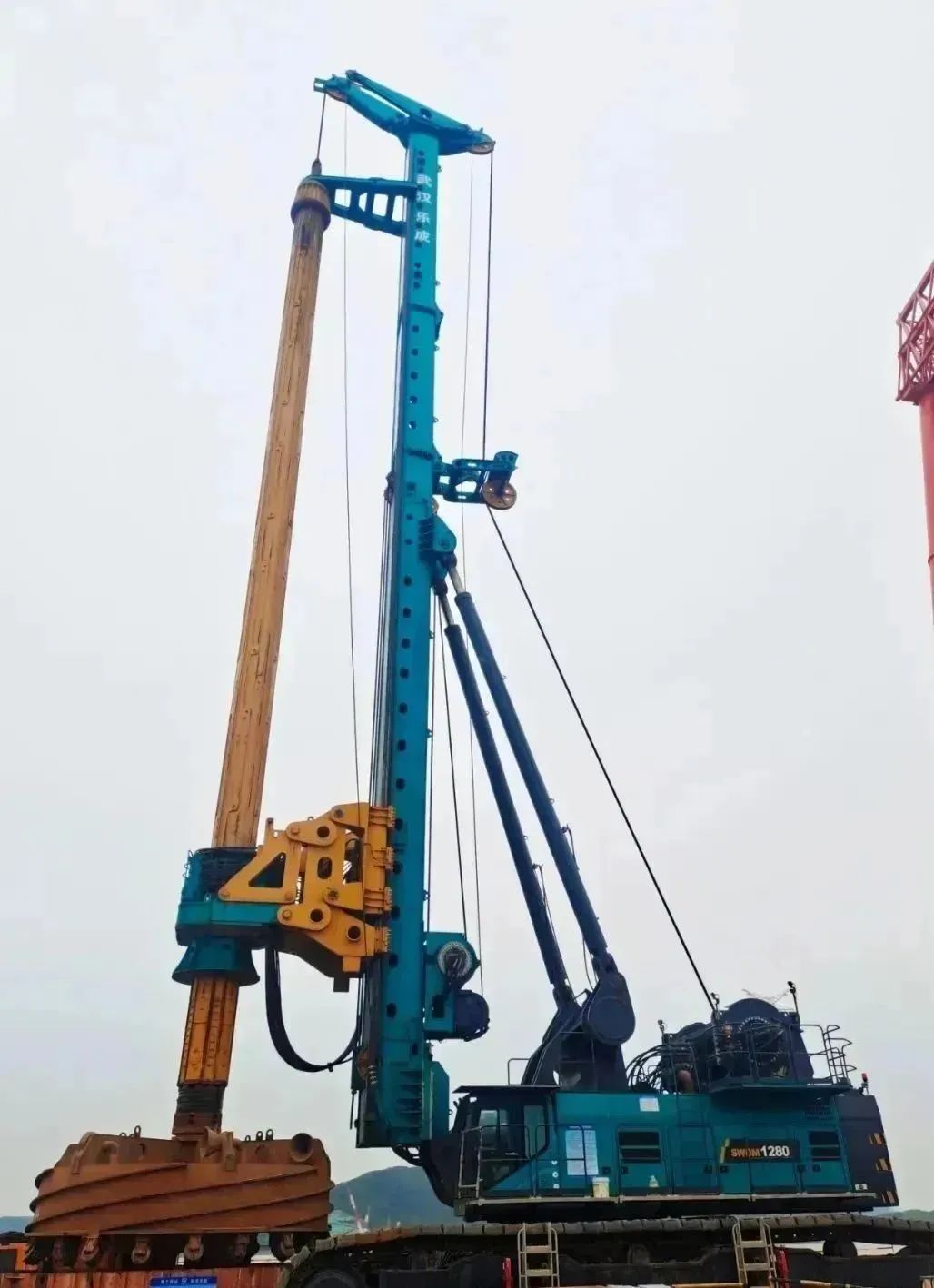 周全告捷！LETOU乐投智能超等旋挖钻机圆满完成甬舟铁路西堠门公铁两用大桥桩基施工使命