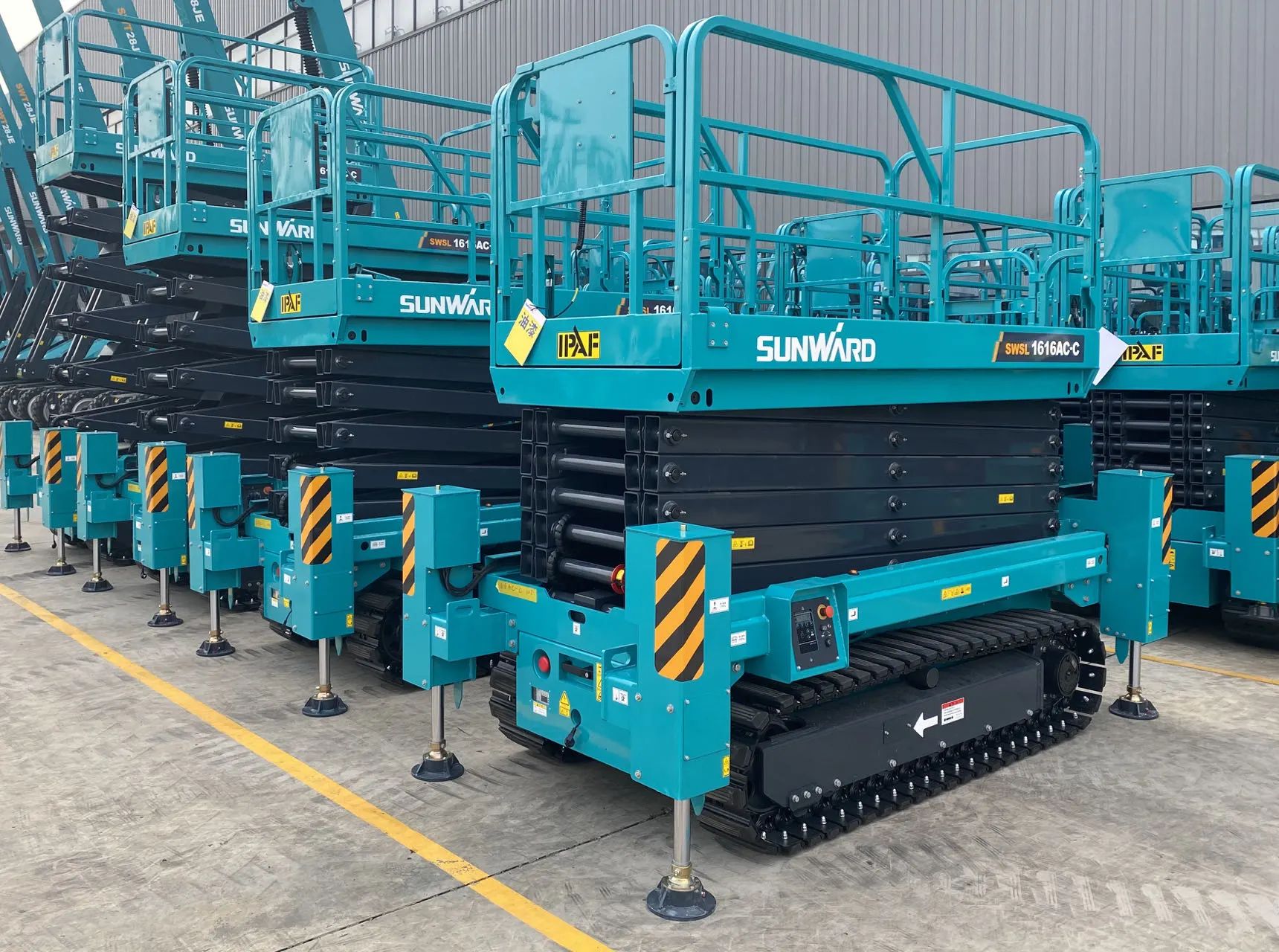 高设置、优性能！LETOU乐投智能剪叉军团再添新兵！