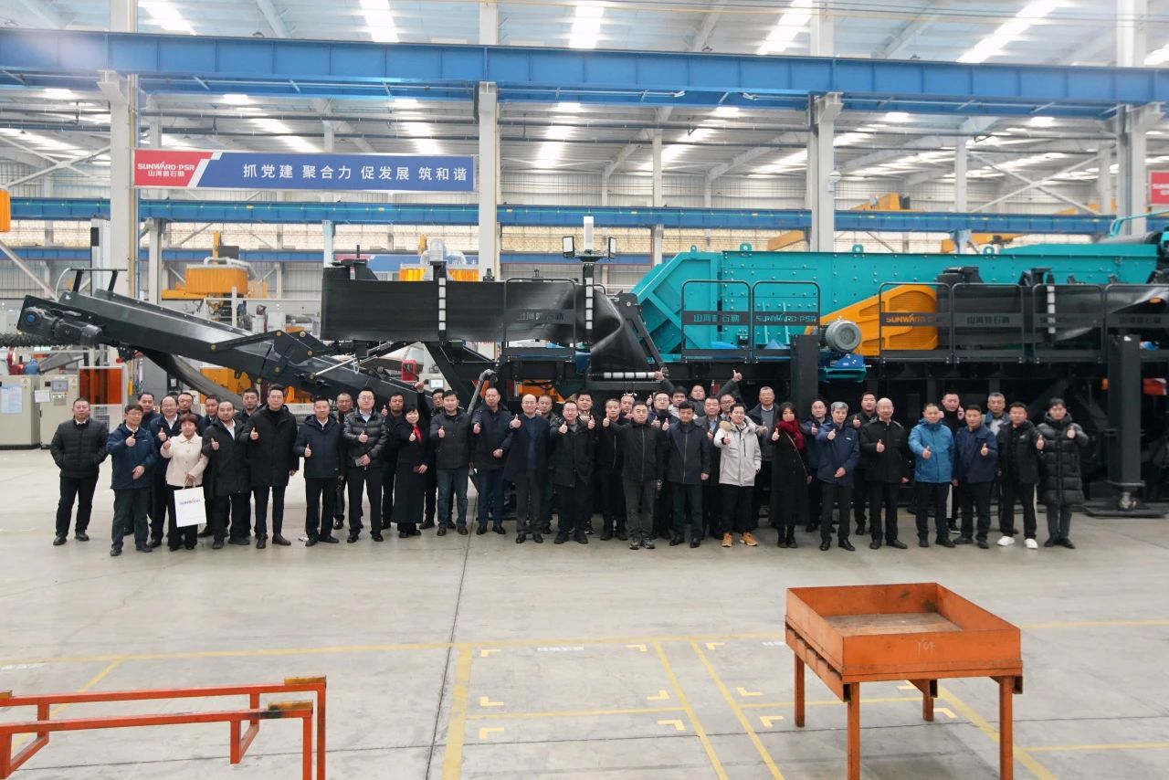 启新程，，，，，向未来！LETOU乐投矿岩揭牌庆典暨新春发货仪式圆满举行