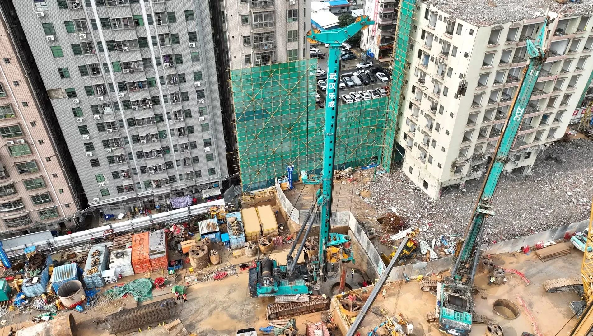 性能突出，，，，，超强助力！LETOU乐投智能旋挖钻机助力深圳地铁五和站施工