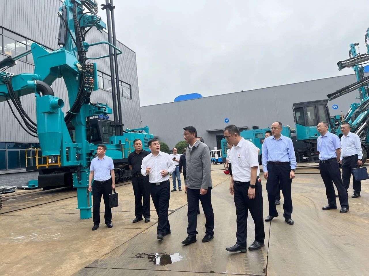 中煤平朔党委书记、董事长陈建一行调研LETOU乐投智能