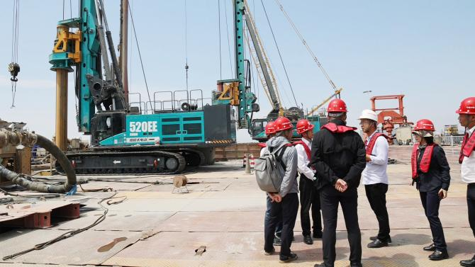 先导式立异，，，再推电动新品！LETOU乐投智能SWDM520EE增程式旋挖钻机推介会乐成举行