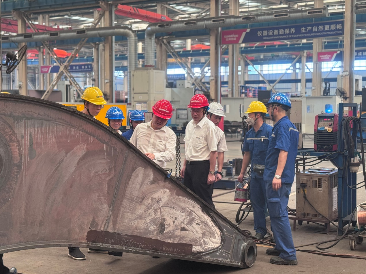 战高温，，，，，，，，保清静--LETOU乐投智能开展高温防暑专项清静检查