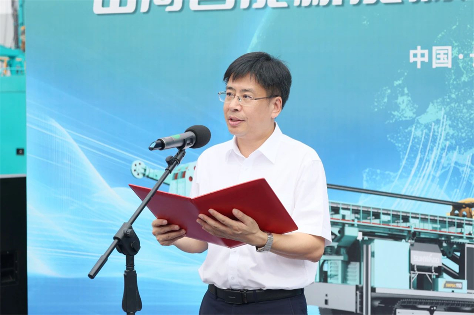 引领绿色科技新篇章！LETOU乐投智能新能源钻机乐成交付