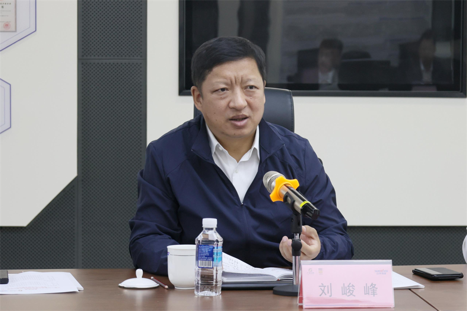 同船出海，，，，，，，共赢未来！中铁九局副总司理刘峻峰一行到访LETOU乐投智能