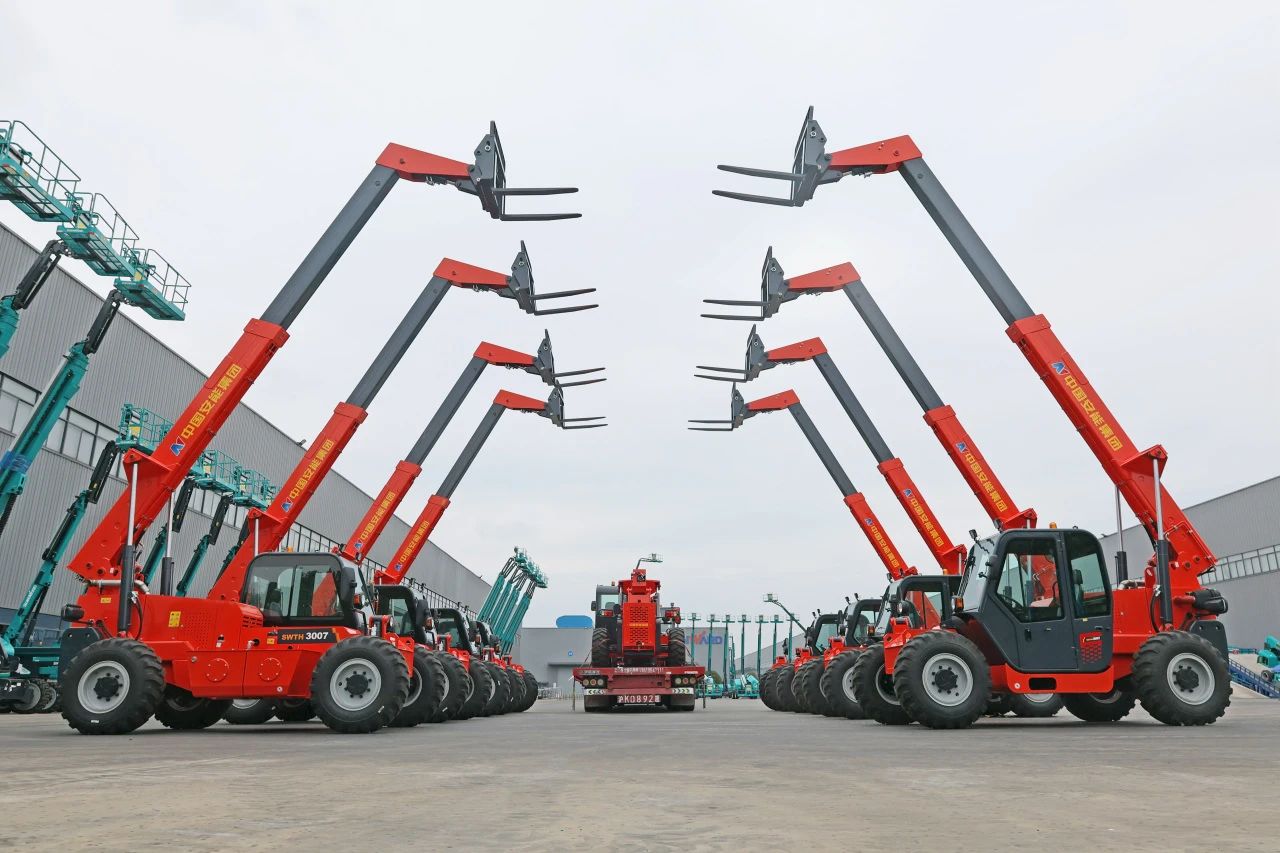 应运而生，，，，，“急”速响应！LETOU乐投智能伸缩臂叉装车进军应抢救援领域