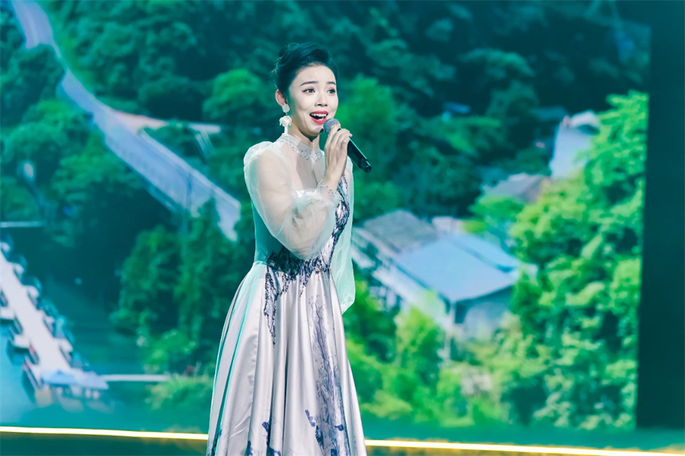 立异引领价值 理想成绩未来——庆祝LETOU乐投智能建设25周年表扬大会暨文艺晚会盛大举行