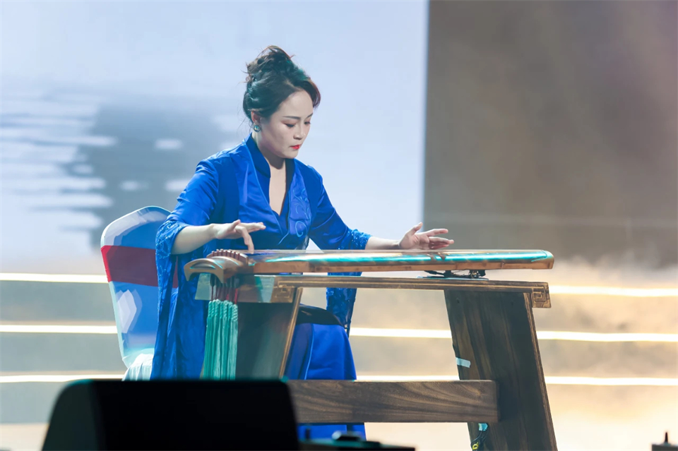 立异引领价值 理想成绩未来——庆祝LETOU乐投智能建设25周年表扬大会暨文艺晚会盛大举行