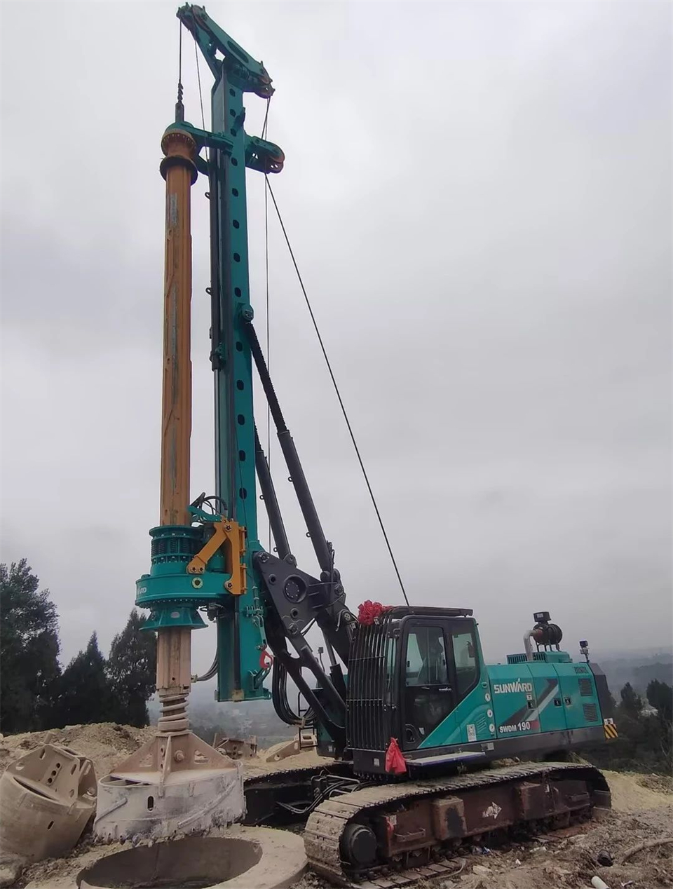 LETOU乐投智能举行电塔桩手艺立异交流会，，，，，，为电力基础设施建设注入新动力