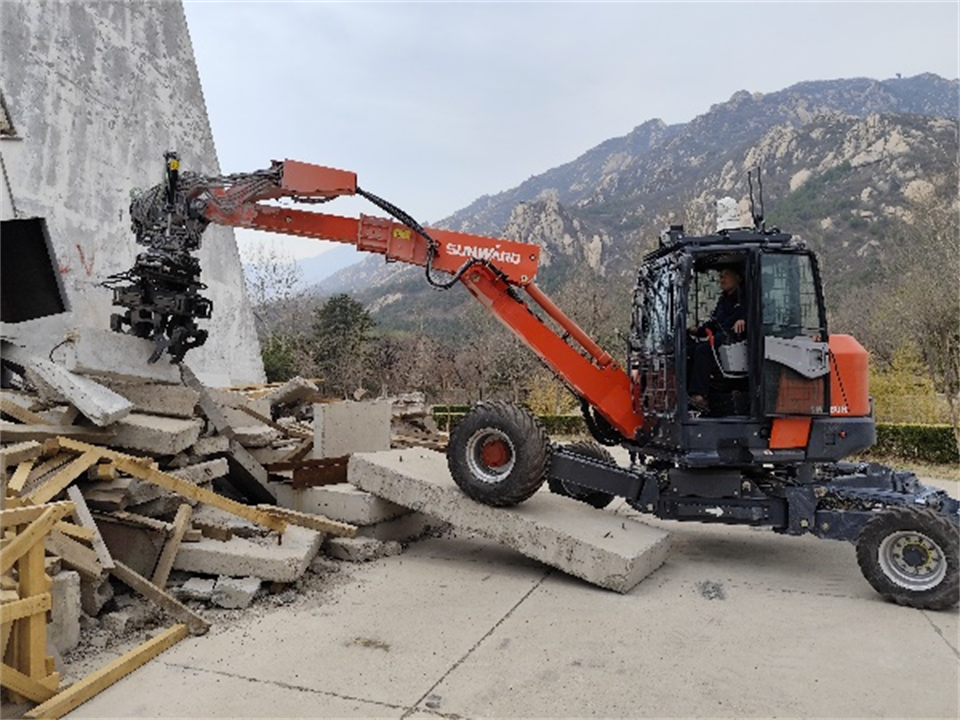 LETOU乐投特装重大地形灾难应抢救援机械人入选工信部《先进清静应急装备推广目录（工业领域2024版）》