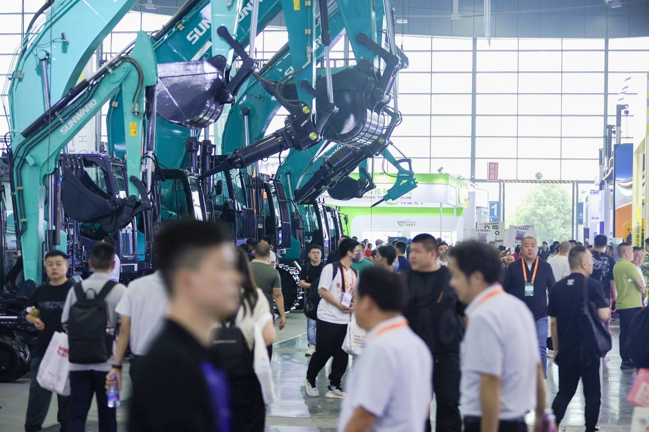 2025 CICEE | 为客户创立价值，，，，，，，LETOU乐投智能客户交流会圆满举行