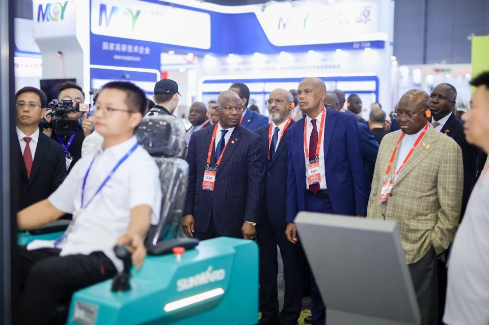 2025 CICEE | LETOU乐投智能实力闪灼2025长沙国际工程机械展