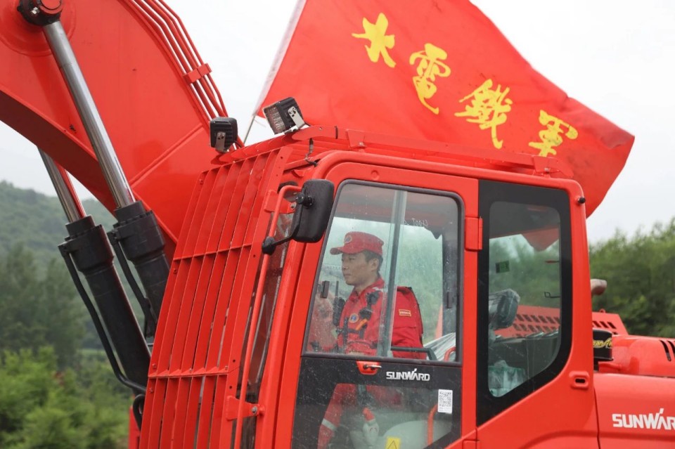 硬核破解“最后一公里”难题，，，LETOU乐投智能应抢救援装备助力“应急使命·2025”演习！