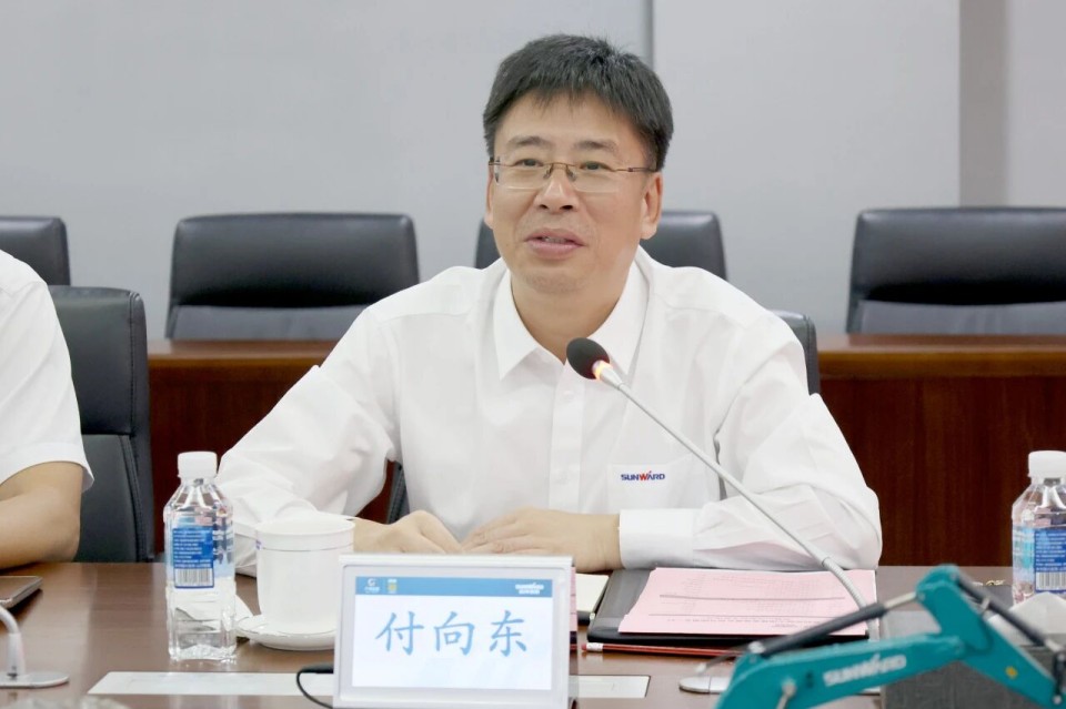 中国煤炭地质总局局长马刚到访LETOU乐投智能，，，，，，，同谋绿色智能矿山装备生长新路径