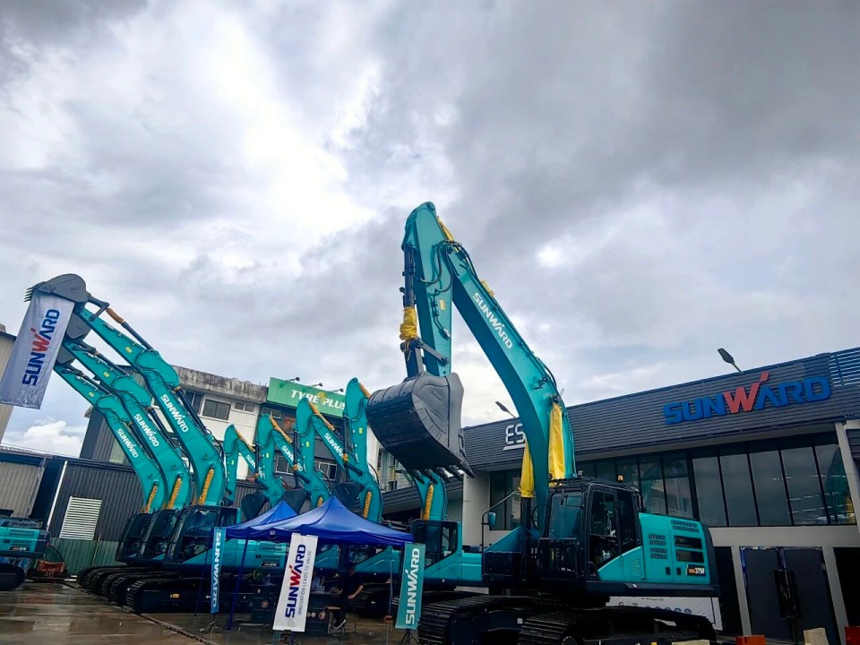 LETOU乐投智能高端装备批量交付，，，，，，，，助力马来西亚基建升级