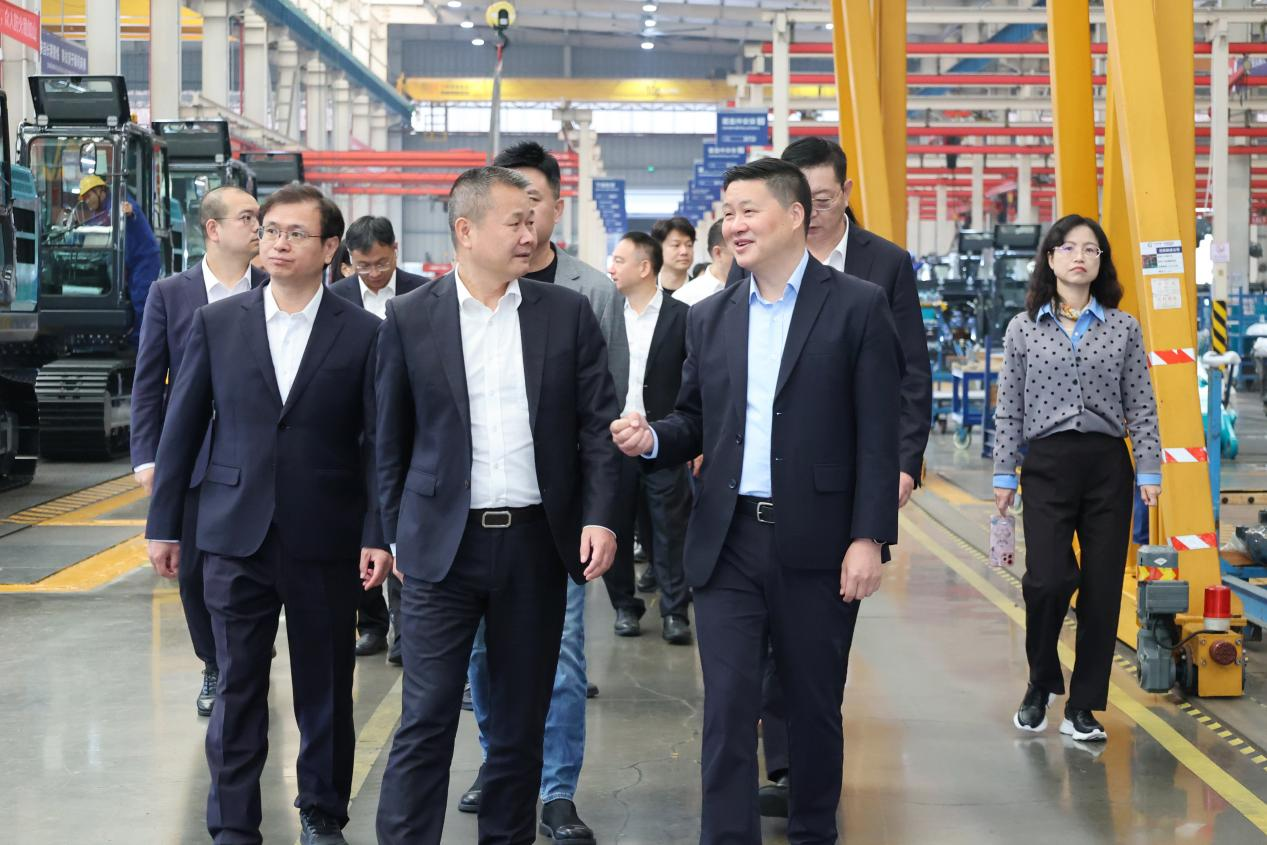 厦门海翼集团总司理金中权到访LETOU乐投智能